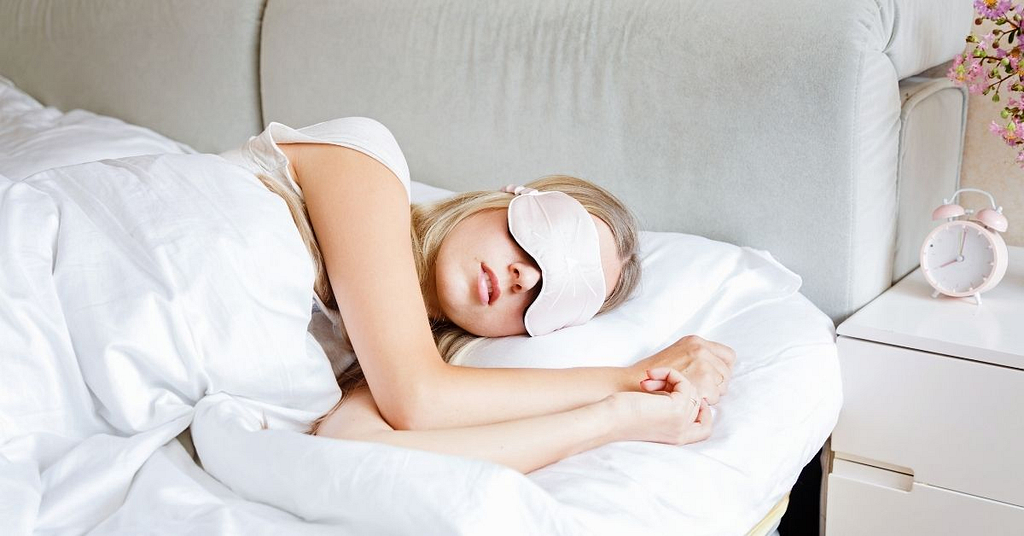 Benefits of Sleeping on Silk Pillowcase